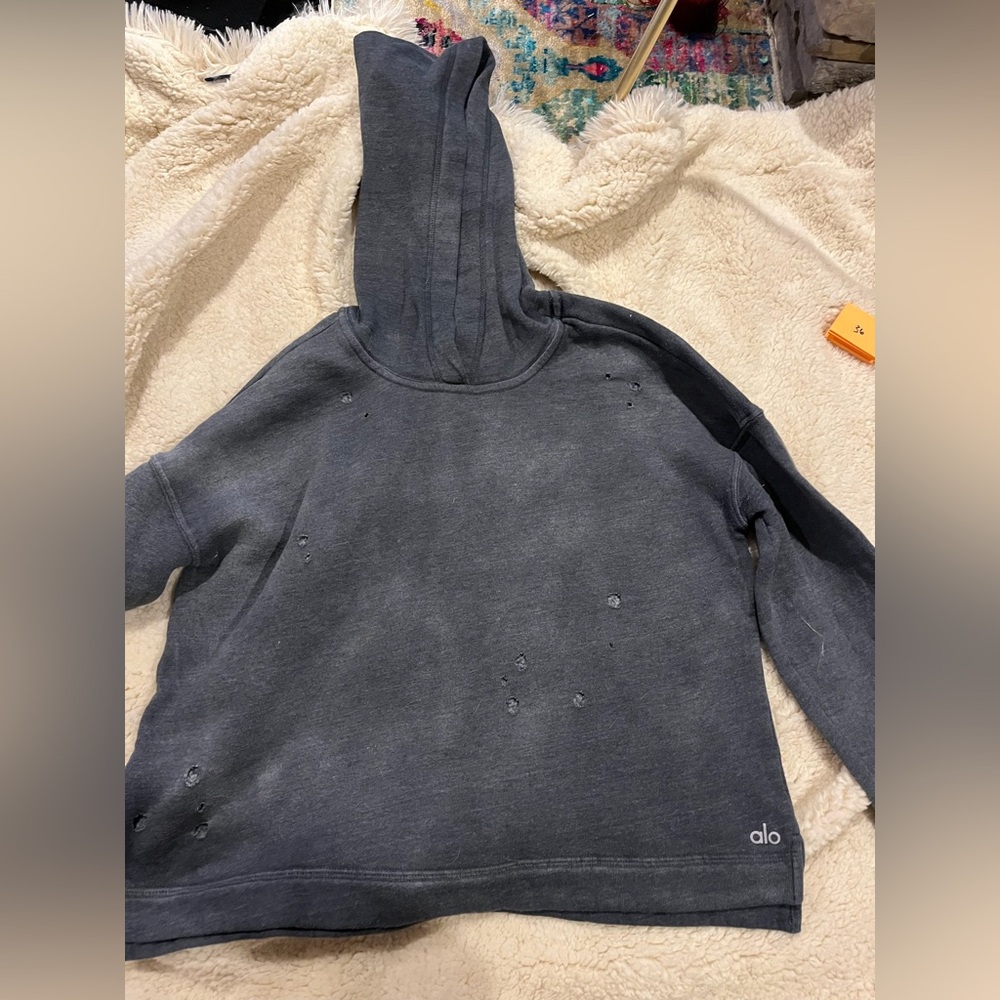 Gray Alo yoga sweatshirt!